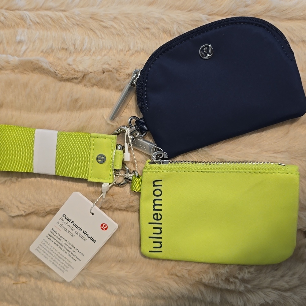 Lululemon dual pouch wristlet SOUR/CLBL